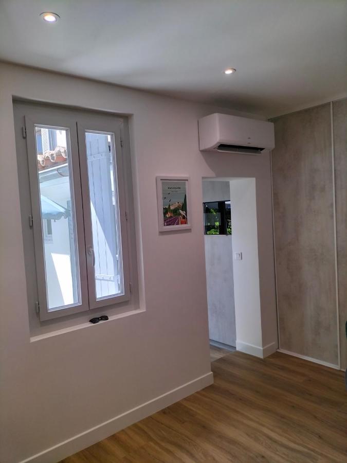 Studio Terrasse, Intra-Muros, Climatise Avec Wifi Avignon Exterior foto