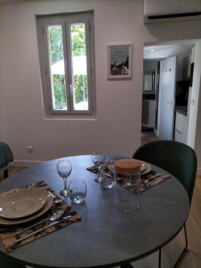 Studio Terrasse, Intra-Muros, Climatise Avec Wifi Avignon Exterior foto
